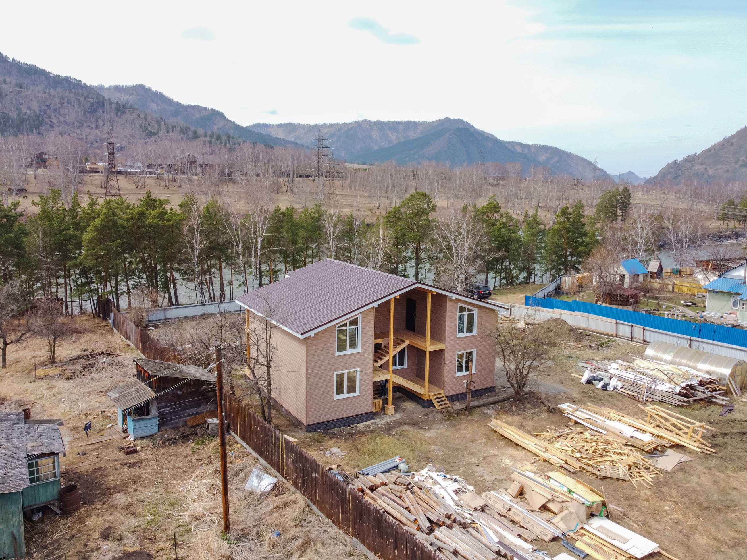 Ход строительства Строительство каркасного дома гостиничного типа в с.Элекмонар Республики Алтай